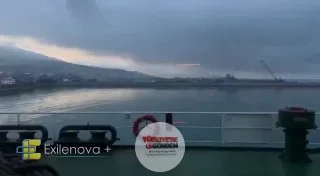 Ukrayna'ya ait bir insansız hava aracının, Novorossiysk'teki Rus deniz üssünde bulunan "Amiral Essen" fırkateynini vurduğu anlara ait görüntüler paylaşıldı. Kalibr seyir füzeleri taşıma kapasitesine sahip Project 11356 sınıfı fırkateyne düzenlenen sa