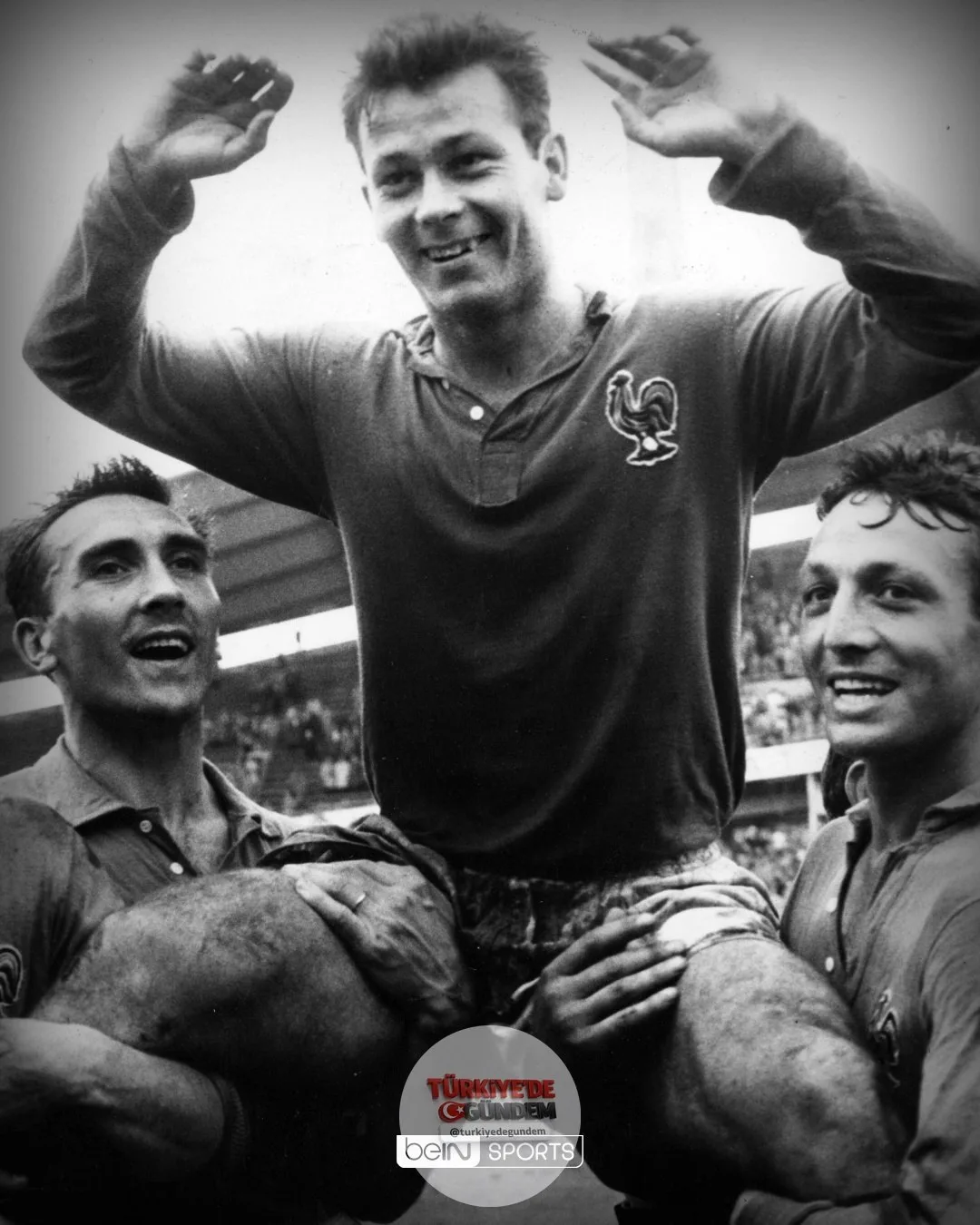 2026 FIFA Dünya Kupası heyecanının başlamasına sadece birkaç gün kaldı! Dünya Kupası tarihinde bir turnuvada en çok gol atan oyuncu: 1958 Dünya Kupası'nda 13 golle Just Fontaine.