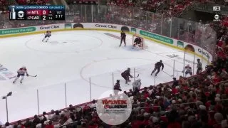 Robinson hızlı hücumda, Hurricanes maçın başında farkı açıyor.