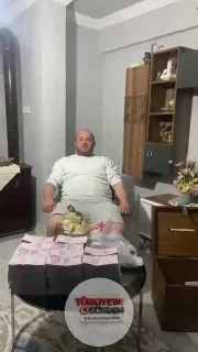 Kurbanlık satışından elde ettiği parayı paylaşan besici: "Siz de böyle rahat sallanmak istiyorsanız hayvancılığa girin."