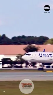 Minneapolis'e gitmek üzere havalanan United Airlines uçağı, Cuma gecesi uçaktaki taşkın bir yolcunun indirilmesi için Wisconsin'e yönlendirildi. Yetkililer, bir noktada hava trafik kontrolörlerinin uçak kaçırma girişiminden endişe duyduğunu belirtti.