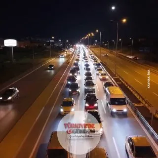 43 ilin geçiş noktası olan Kırıkkale'de bayram dönüşü trafiği havadan görüntülendi.