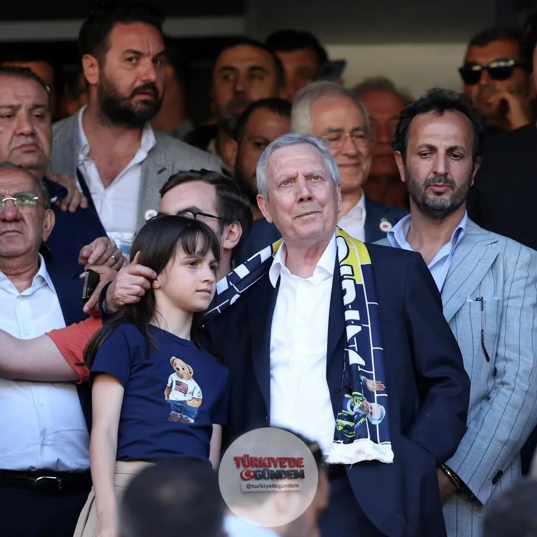 Aziz Yıldırım: "Şunu yazın; önümüzdeki 1 hafta boyunca Fenerbahçe hakkında kesinlikle konuşmayacak, hiçbir yorum yapmayacak. Çünkü bu hem ona hem de bana zarar veriyor."