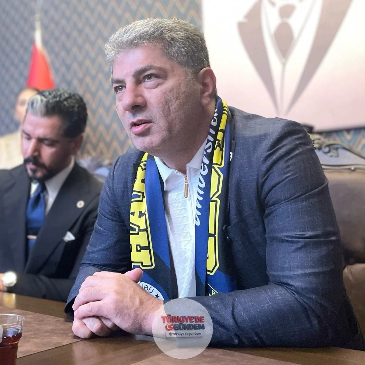 Hakan Safi: "Real Madrid'in üzerine çıkacağız. Real Madrid'in taraftar gücü de Fenerbahçe kadar güçlü değil hem. Fenerbahçe'nin büyüklüğünü yeniden tüm dünyaya göstereceğiz"