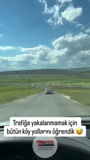 Trafiğe takılmamak için köy yolunu tercih eden sürücüler, kestirme yolda trafik yoğunluğuna neden oldu.