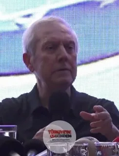 Aziz Yıldırım: "Güçlü bir lideriniz var. Rahat olun. Geri pas yapmayan, ileriye oynayan bir takım yapacağız."