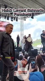 Geçirdiği mide kanamasının ardından doktorların uyarılarına rağmen Tokat'ta sahneye çıkan Haluk Levent, rahatsızlığı nedeniyle konserini tamamlayamadı.