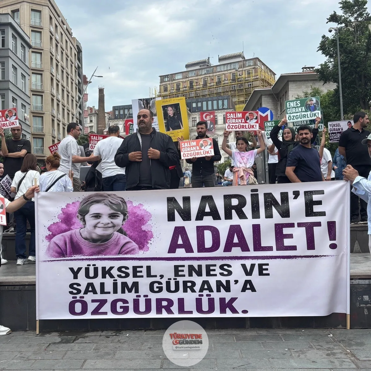 Narin Güran’ın ailesi: "Narin’in sadece hakkını elinden almadılar, tüm ailenin hakkını yok ettiler. Biz kendi kızını öldürecek kadar zalim insanlar değiliz. Hiç adalet nöbeti tutan katil gördünüz mü? Hiç her gün bir kasabada sesini duyurmaya çalışan