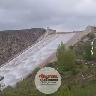 Sivas'ta geçen yıl kapanma noktasına gelen Pusat-Özen Barajı, 18 yıl aradan sonra yeniden doldu.