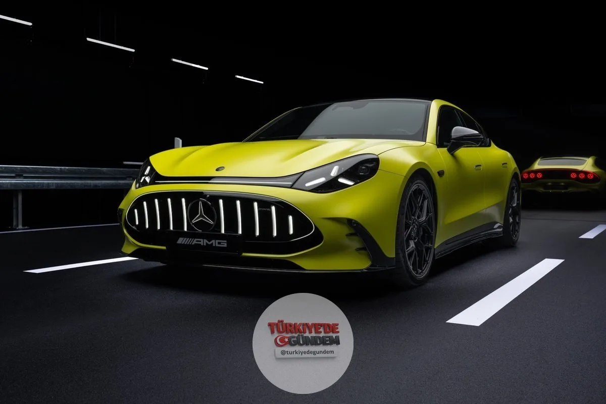 Mercedes'in tasarımı nedeniyle ağır eleştirilerin hedefi olan yeni elektrikli sedanı AMG GT-4; Price: 200 thousand dollars (9,180,000 TL) Up to 700 km range 106 kWh battery capacity 0-100 km/h acceleration in 2.0 – 2.1 seconds