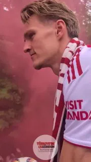 Martin Odegaard, topu yanlışlıkla polis memurunun kafasına attı