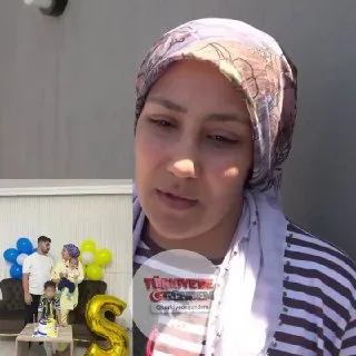 Denizli'deki otobüs faciasında eşini ve bebeğini kaybeden acılı anne konuştu: "Oğlumu camı patlatıp dışarıya attım, insanlar üzerine doğru atlıyordu ezilir diye ben de atladım." "Eşim de arkamdan bebeği bana verir diye düşündüm. Alev bir anda onların