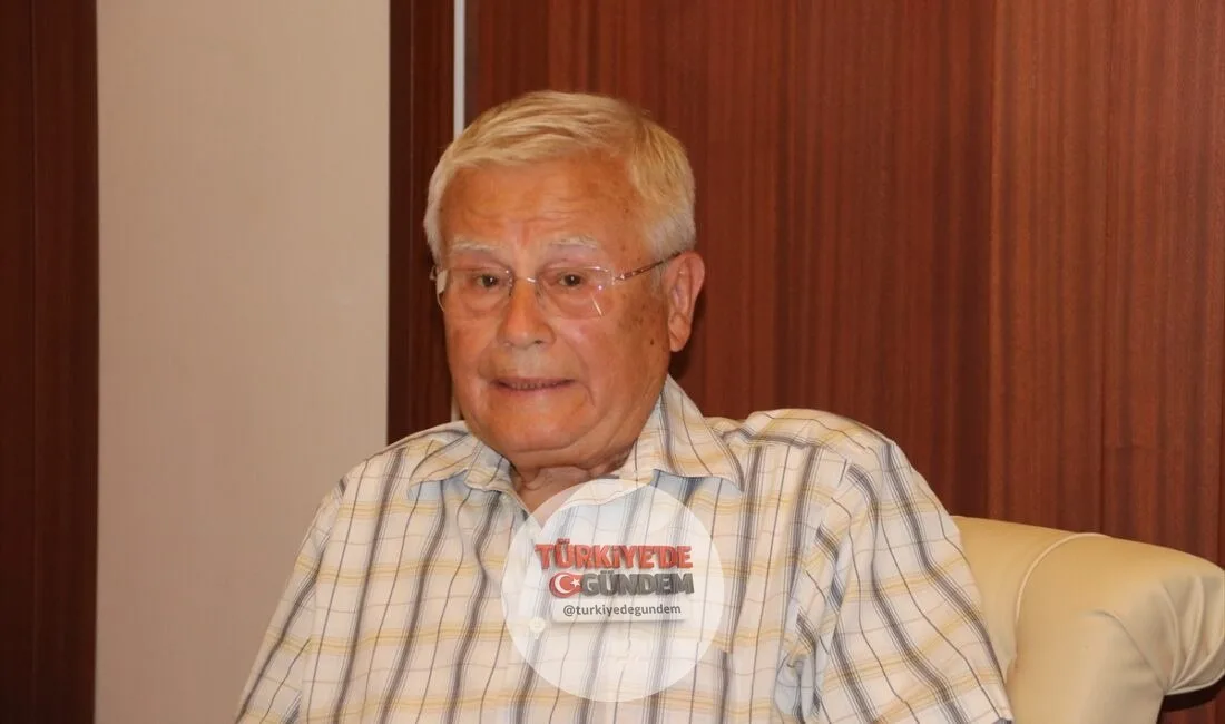 Muğla'da 91 yaşındaki inşaat mühendisi Dinçer Akyalı, 500 milyon TL değerindeki bina ve arsasını Milli Eğitim Bakanlığı'na bağışladı: "Ben devlet bursu ile ABD'ye gittim, inşallah buradan da geleceğin bilim insanları yetişir."