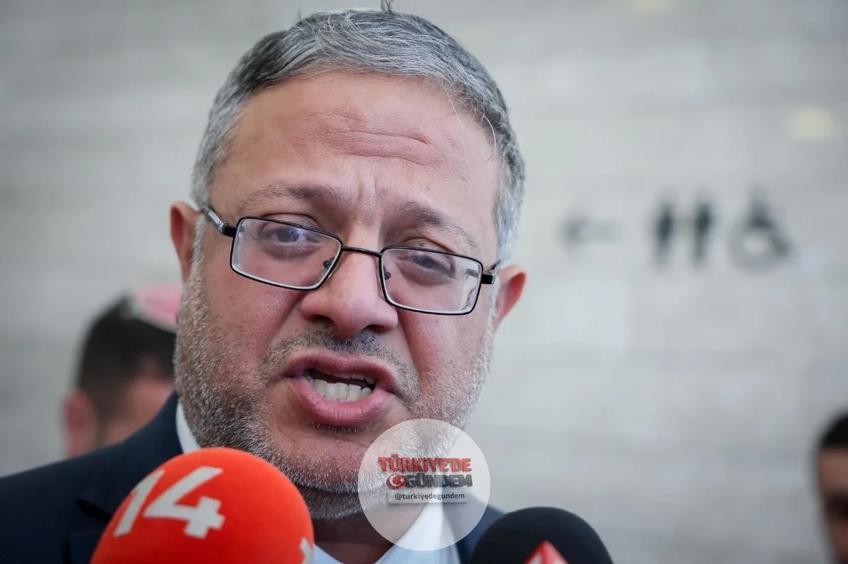 İsrailli Bakan Ben-Gvir: Güçlü bir başbakan, gerektiğinde ABD Başkanı'na "hayır" diyebilen kişidir. Şimdi Hizbullah'a vurma, askerlerimizin önünü açma ve kuzeyde güvenliği yeniden sağlama zamanıdır.