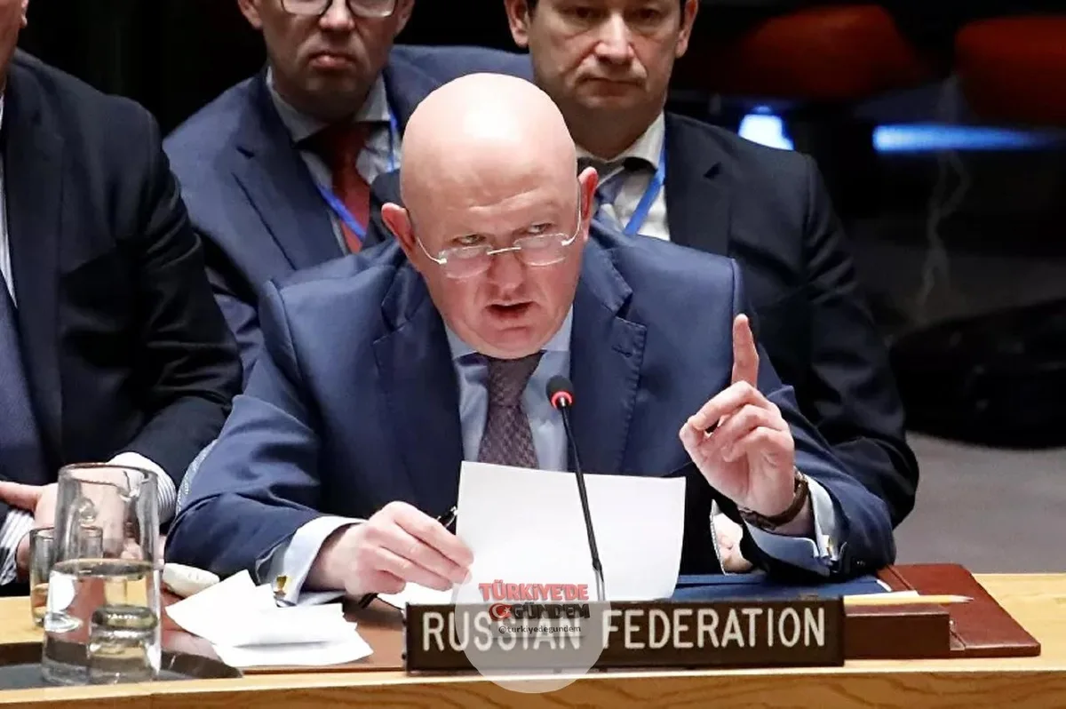 Rusya'nın BM Daimi Temsilcisi Nebenzya: Söz konusu Rus İHA'sı binanın çatısını gerçekten vurmuş olsaydı, sonuçlar Romanya medyasında gösterilen yangınla sınırlı kalmazdı. Çatı tamamen yerle bir olurdu.