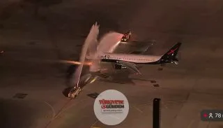 Brezilya milli takımının uçağı, kalkış öncesinde düzenlenen törenle hizmete girdi.