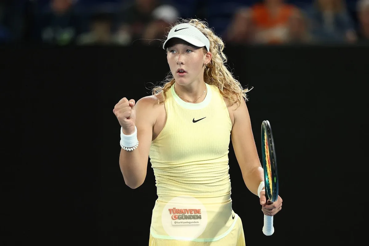 Sezonun ikinci Grand Slam turnuvası olan Fransa Açık'ta (Roland Garros), Rus Mirra Andreeva ve Ukraynalı Marta Kostyuk yarı finale yükseldi.