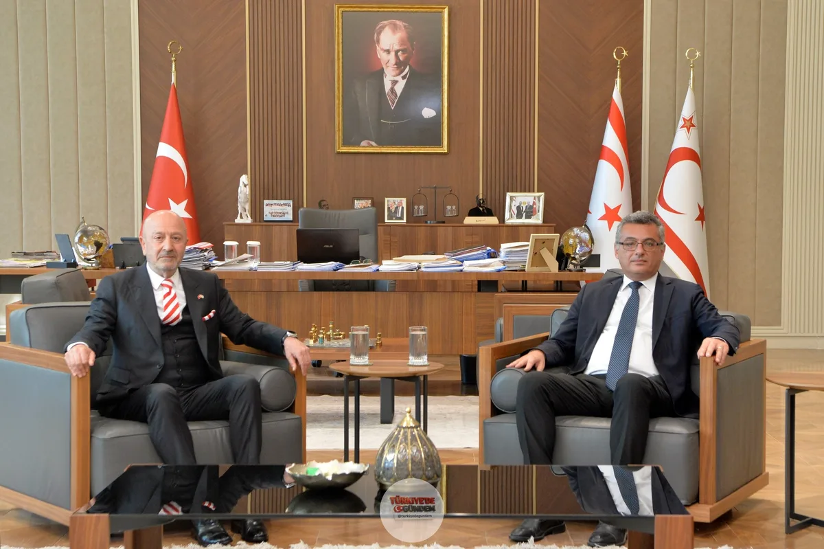 KKTC Cumhurbaşkanı Tufan Erhürman, OYAK Yönetim Kurulu Başkanı Emekli Korgeneral Zekai Aksakallı ve beraberindeki heyeti kabul etti