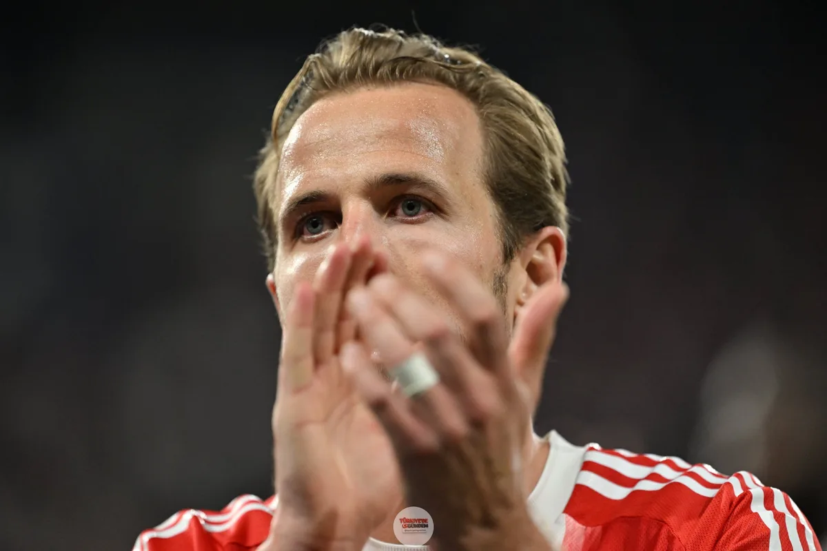 Harry Kane: Ballon d'Or yarışında olacağımı düşünüyorum. Dünya Kupası'nı kazanırsak, Ballon d'Or'un da bir İngiliz oyuncuya gitmesi sürpriz olmaz