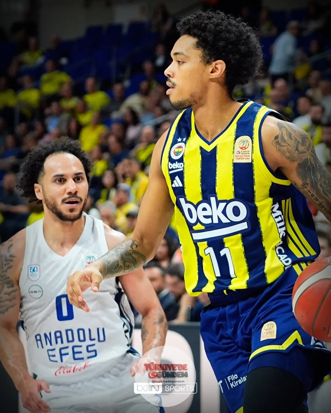 Türkiye Sigorta Basketbol Süper Ligi'nde yarı final heyecanı sürüyor! Fenerbahçe Beko - Anadolu Efes serisinde durum: Fenerbahçe Beko 1-0 Anadolu Efes. Bu akşam | 20.00 | 5