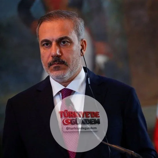 Dışişleri Bakanı Hakan Fidan: "ABD, yıllardır izlediği dış politikasının artık çıkarlarıyla örtüşmediğini gördü. Stratejik bakış açılarını yeniden şekillendiriyorlar. Avrupa'nın güvenlik mimarisinde bir boşluğun ortaya çıkmasının nedeni de bu."
