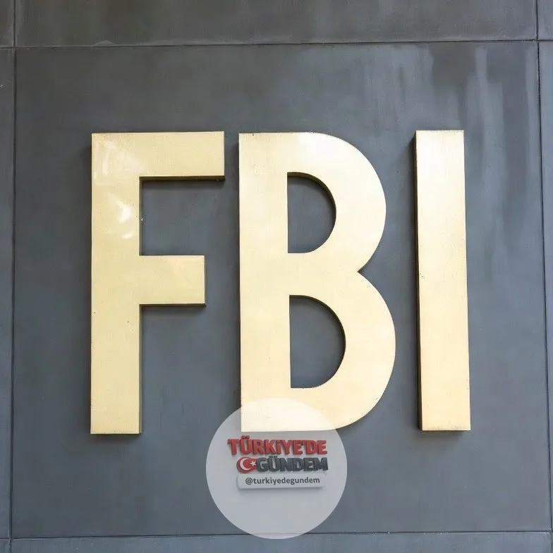 FBI, iki NIH araştırmacısının maymun çiçeği virüsünü Amerika Birleşik Devletleri'ne kaçırmak için komplo kurmakla suçlandığını duyurdu.