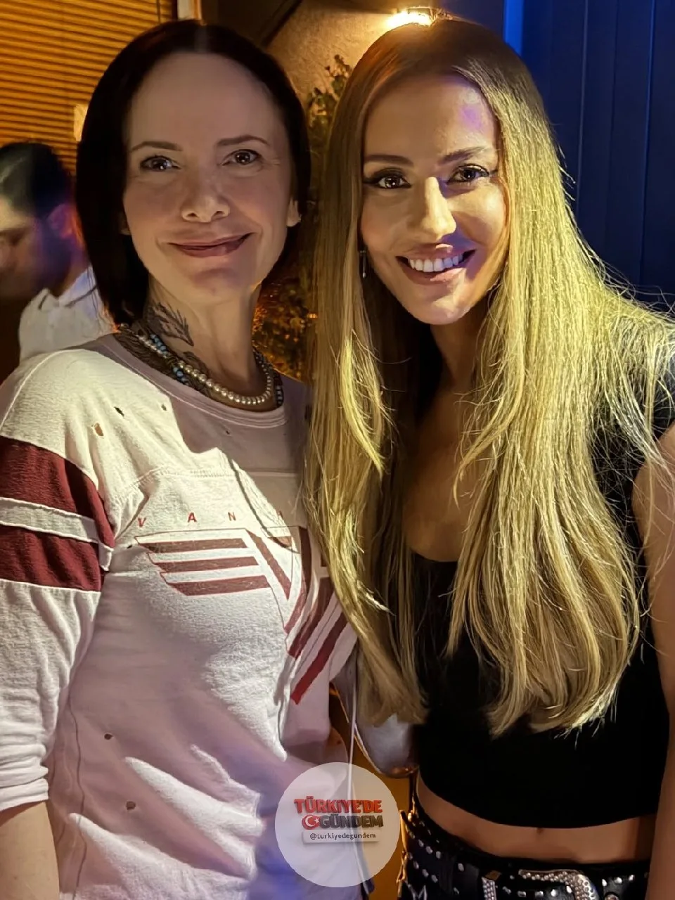 Many celebrities attended Şebnem Ferah's concert, which took place after a six-year hiatus. • Beren Saat • Cem Yılmaz • Kenan Doğulu • Mazhar Alanson • Merve Dizdar • Ezgi Mola • Aleyna Tilki • Tolga Sarıtaş • Derya Uluğ • Özge Özpirinçci • Burak Yam