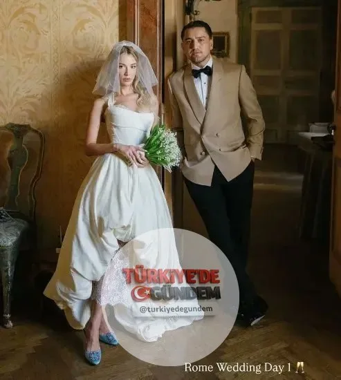 Cengiz Ünder ve Bilge Yenigül çifti, nisan ayında Roma'da dünyaevine girmişti. Balayında memleketi Balıkesir'in Sındırgı ilçesine giden Cengiz Ünder, eşiyle birlikte anne-babasını ziyaret etti. (Sabah)