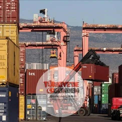 Dış ticaret açığı mayısta 5,6 milyar dolarla son 9 ayın en düşük seviyesine geriledi. Mayısta ihracat 22,5 milyar dolar, ithalat ise 28,1 milyar dolar olarak gerçekleşti