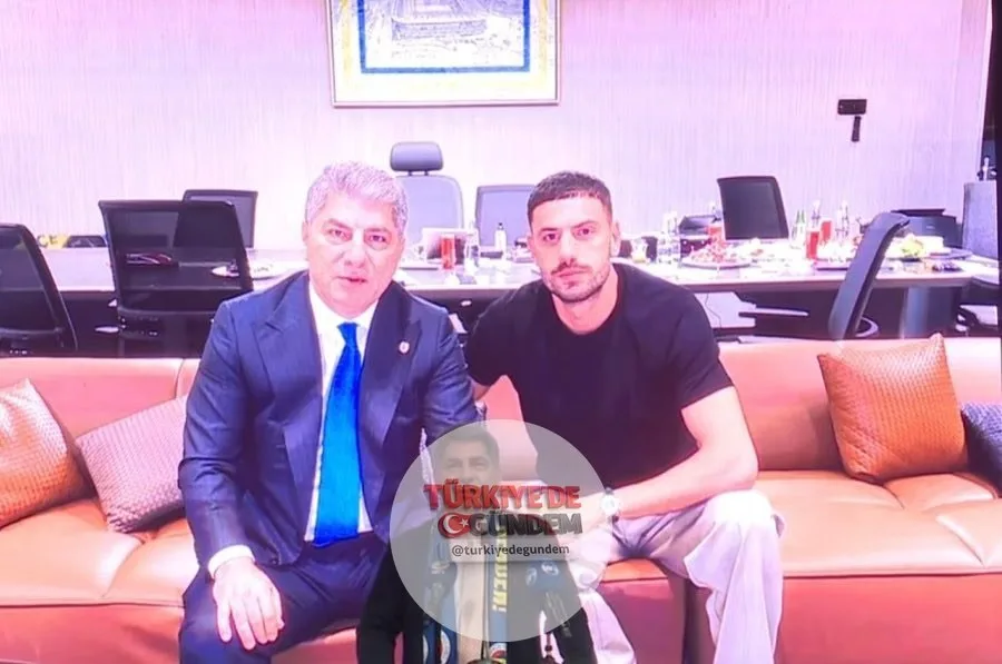 Hakan Safi, Merih Demiral transferini duyurdu: "Devamı gelecek."