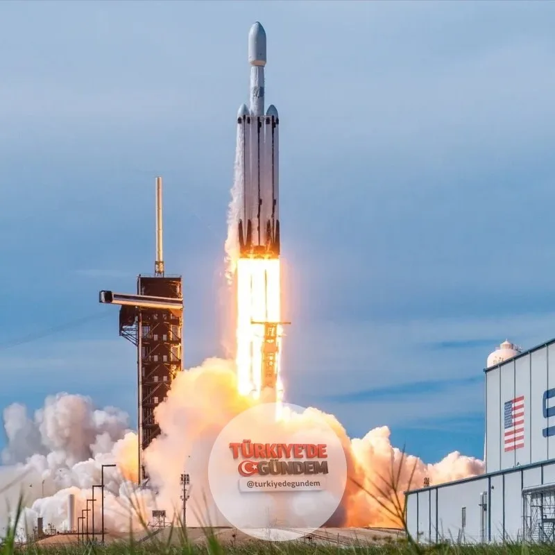 SON DAKİKA: Suudi Arabistanlı Prens El-Velid bin Talal ve şirketi, SpaceX'ten halka arz öncesi 10 milyar dolarlık devasa bir hisse satın aldı. Prens, SpaceX'in piyasa değerinin 2 trilyon dolara ulaşarak Saudi Aramco'yu geride bırakacağını öngörüyor.