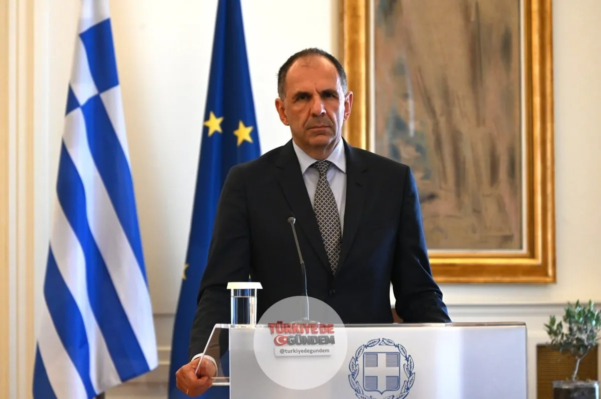 Yunanistan Dışişleri Bakanı Yorgos Gerapetritis: Ulusal haklarımızdan ve çıkarlarımızdan asla taviz vermeyeceğiz. Yunanistan, ulusal çıkarlarının tehdit altında olduğunu hissettiği anda kullanabileceği önemli bir jeopolitik güce sahiptir. Deniz yetki