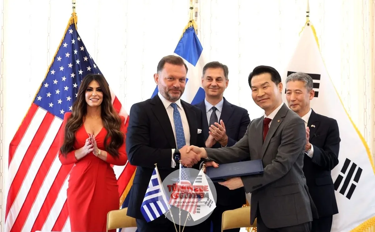 ABD yönetimi, Yunan tersanelerinin üretim kapasitesini artırmak için dikkat çekici bir hamleye imza attı. Güney Koreli gemi inşa devi Hanwha Ocean ile Yunan Onex şirketini Atina'da bir araya getiren Washington, Seul'ün katkılarıyla Yunanistan'ın ters