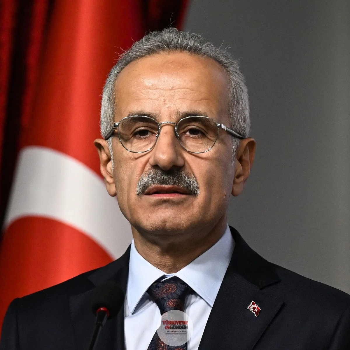 Ulaştırma ve Altyapı Bakanı Abdulkadir Uraloğlu: “Discord şu anda kriterlerimizi karşılıyor. Discord'u bir müddet sonra açacağız.”