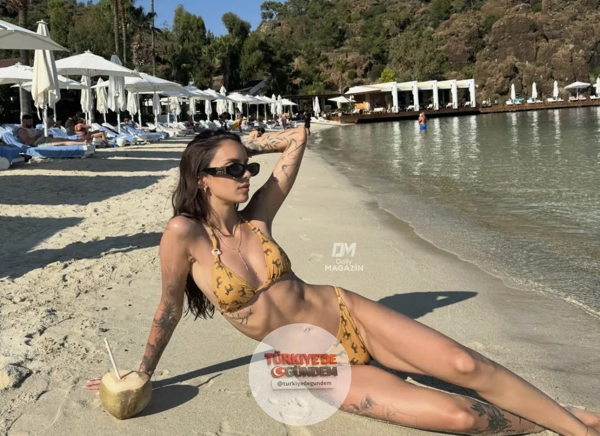 Pelinay İğit, yeni beyaz elbisesine bulaşan kan lekelerini temizlemeye çalıştığı o anları paylaştı.