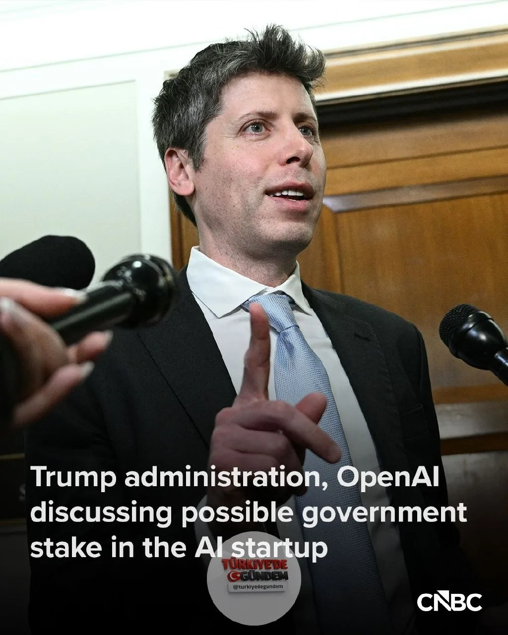 OpenAI CEO'su Sam Altman ile Beyaz Saray'ın, yapay zeka şirketinde olası bir hükümet hissesi alımı konusunda devam eden görüşmelerde olduğu CNBC tarafından Cuma günü doğrulandı.
