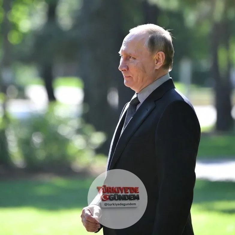HABER: Devlet Başkanı Putin, Rusya'nın İran'a zenginleştirilmiş uranyum sağlamaya ve nükleer tesislerin inşasına devam etmeye hazır olduğunu açıkladı.