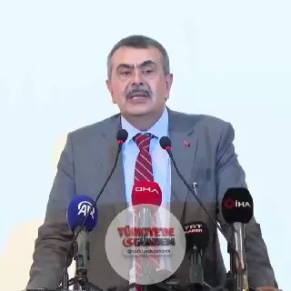 Milli Eğitim Bakanı Yusuf Tekin: “Londra’daki Dünya Eğitim Forumu’nda OECD PISA Direktörü, sekiz dakikalık konuşmasının önemli bir kısmını Türkiye Yüzyılı Maarif Modeli’ndeki beceri örgüsüne vurgu yaparak kullandı.”