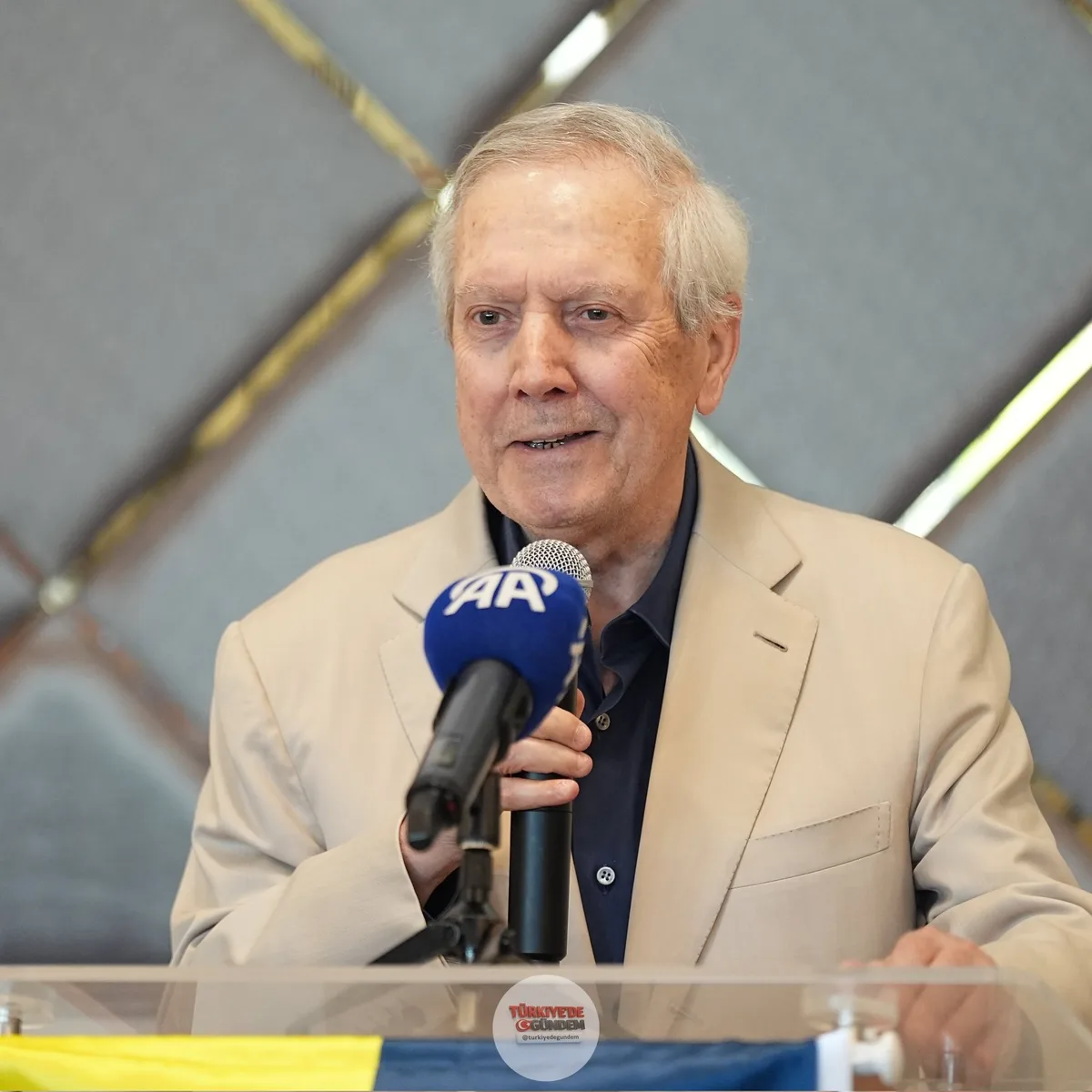 Aziz Yıldırım: "Messi gerekiyorsa Messi gelir, Ronaldo gerekiyorsa Ronaldo gelir. Futbolcu isimleri üzerinden prestij kazanmak bize yakışmaz."