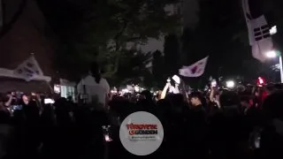 Güney Kore'deki yerel seçimlerde hile yapıldığı iddialarının ardından kitlesel protestolar başladı.
