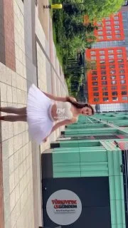 Eski balerin Tatiana, kıyafetiyle çektiği video ile "Set Me Free" akımına farklı bir yorum getirdi.