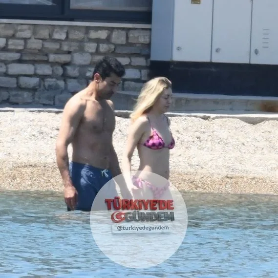 Sinem Kobal and Kenan İmirzalıoğlu were spotted in Bodrum. (Habertürk)
