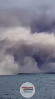 Japonya'daki Sakurajima Yanardağı'nda patlama meydana geldi.