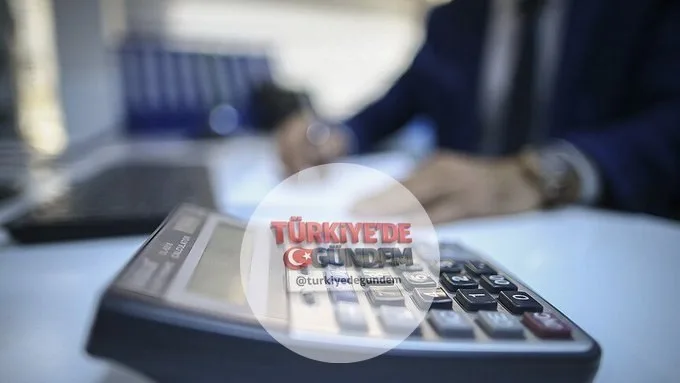 Vergi mükelleflerine ceza öncesi erken uyarı sistemi geliyor. Vergi Denetim Kurulu tarafından bu yıl hayata geçirilecek uygulama sayesinde mükellefler, vergi risk durumlarını öğrenebilecek ve denetim ya da ceza ile karşılaşmadan önce durumlarını düze