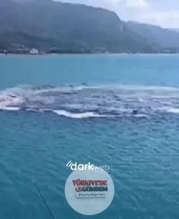 Kastamonu açıklarında denizin ortasında oluşan kabarma, vatandaşlar arasında 10 dakika boyunca paniğe neden oldu.