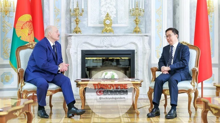 Çin Devlet Başkan Yardımcısı Han Zheng, Minsk'te Belarus Devlet Başkanı Aleksandr Lukaşenko ile bir araya geldi. Han Zheng, Çin ile Belarus arasındaki iletişim, ortaklık ve koordinasyonun daha da güçlendirilmesi çağrısında bulundu.