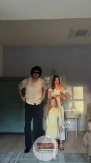 Müge Boz, ailesiyle çektiği videoyu "Boncuk Ailesi gururla sunar" notuyla paylaştı.