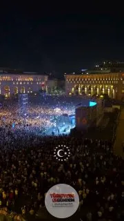 Ermenistan'da Nikol Paşinyan, oyların yüzde 49,8'ini alarak seçimleri kazandı ve hükümetteki görevini korudu.