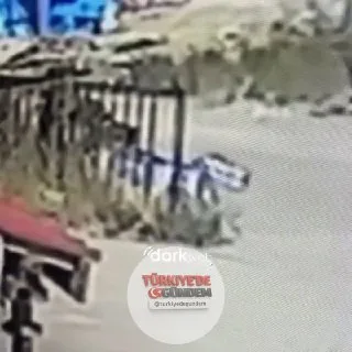 Sivas'ta akli dengesini yitiren bir inşaat işçisi, 3 kişiye baltayla saldırdı.