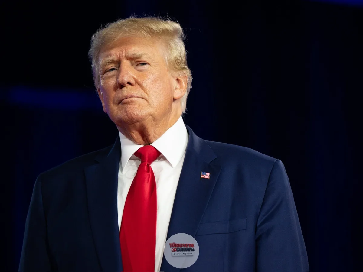 Trump: (İran hakkında) “Pakistan'ın talebi üzerine onlara bir şans verdim. Pakistan mareşali ve başbakanı harika insanlar. Ayrıca onları Hindistan ile savaşa girmekten de biz alıkoyduk.”
